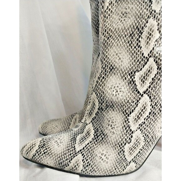 Cape Robbin Snake Reptile Print High Round Heel Shoes Booties Boots Women's 9M - Picture 4 of 13